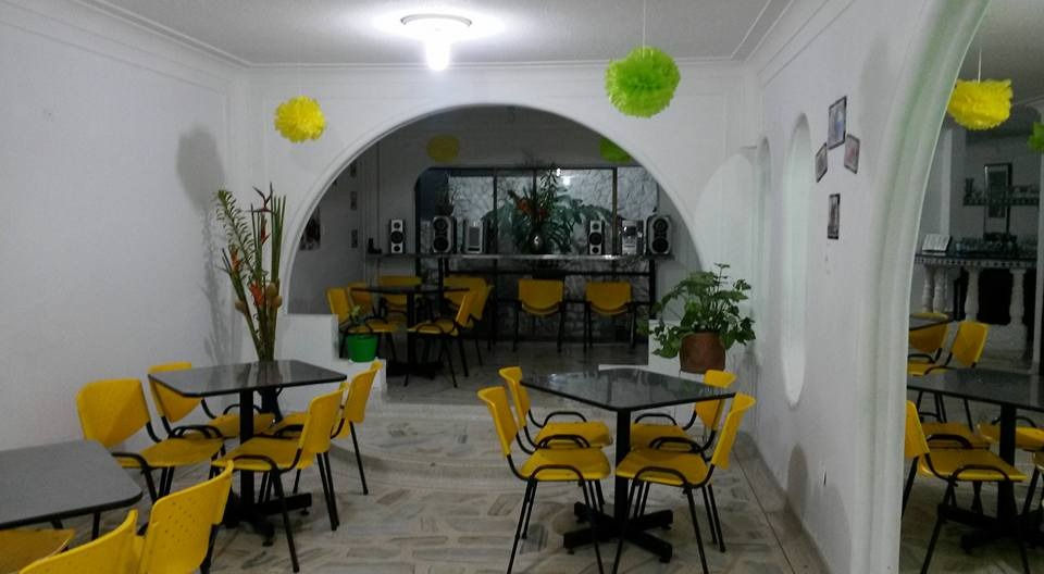 14102660_1169912679721565_2511293972235495457_n_edited