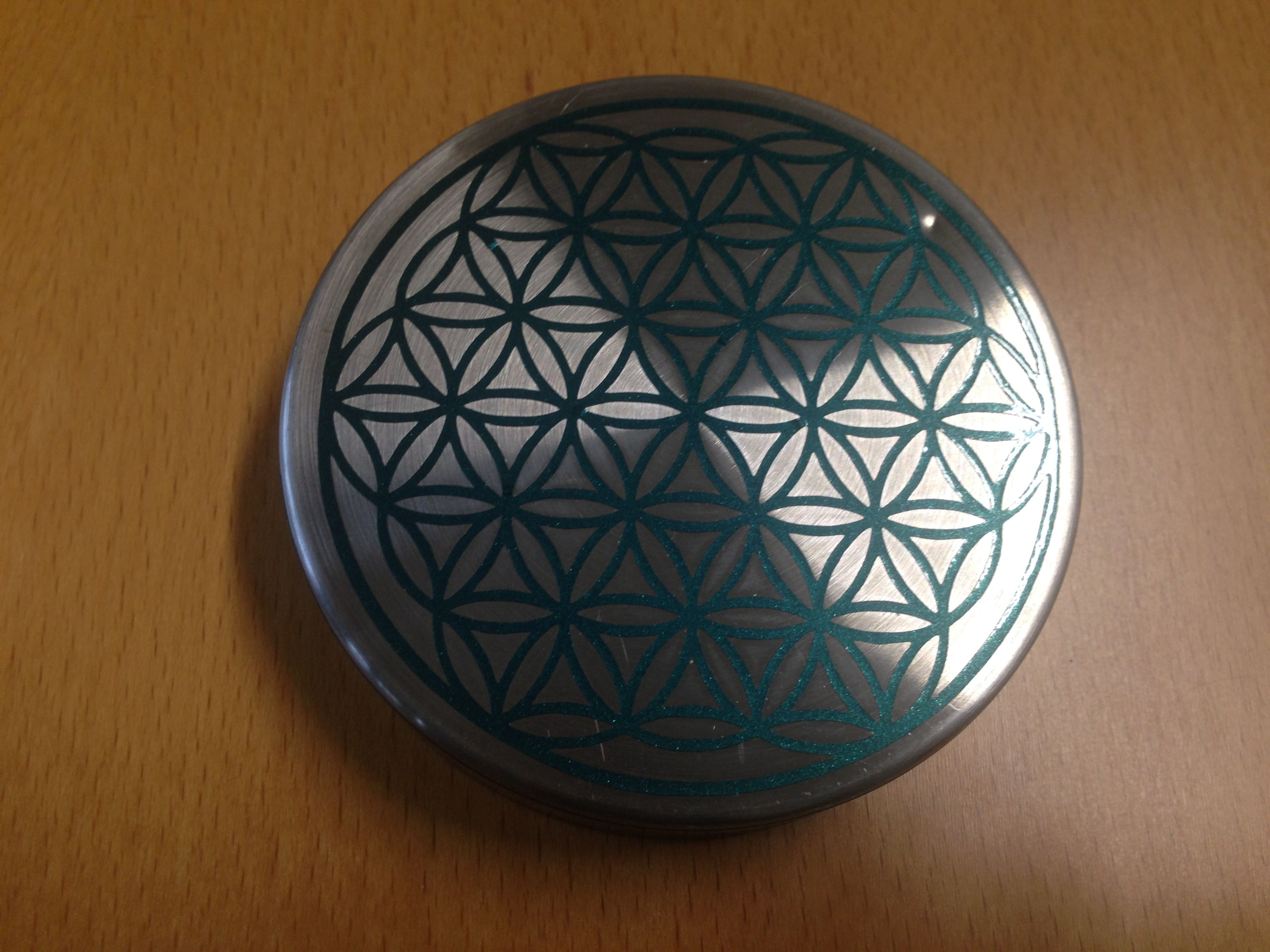 Vorratsglas mit der Blume des Lebens