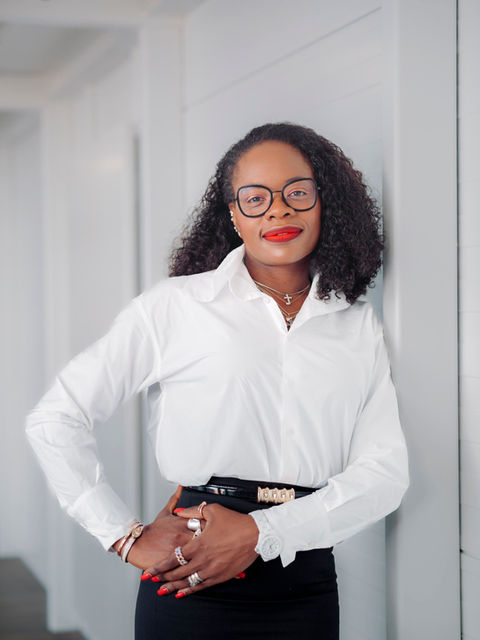 Businessfoto Dr. med. Julia Dikopoulos - 