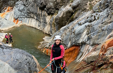 Descente en rappel canyon de bras rouge