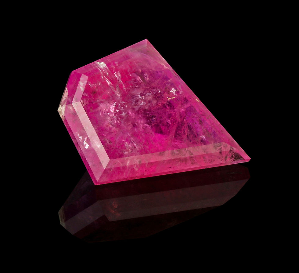 Thumbnail: Pezzottaite 3.575 carat Fancy Kite faceted by Brett Kosnar