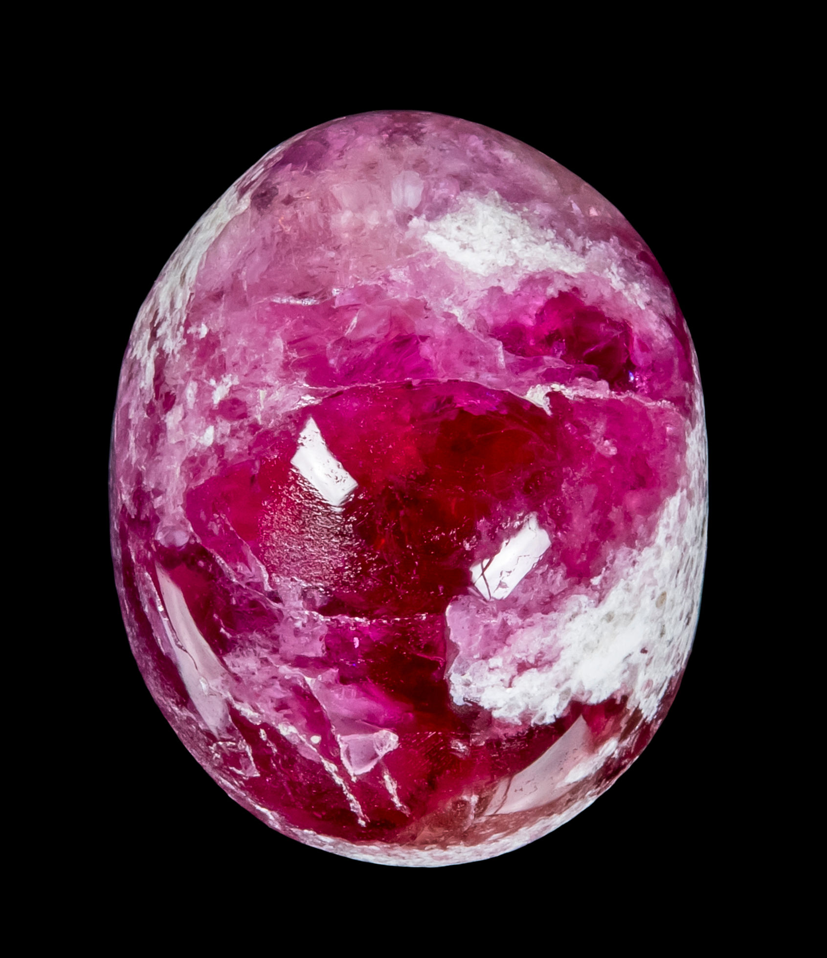Red Beryl 1.39ct Oval Cabochon