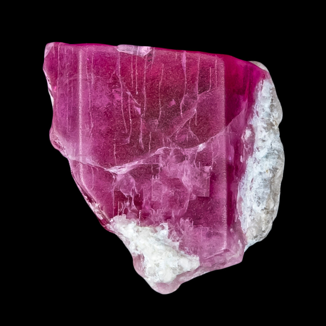 Red Beryl Specimen Hexagonal Prism 1.04 carats Wah-Wah Mountains Utah Emerald