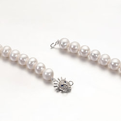 Ìdólá Single-Row Freshwater Pearls