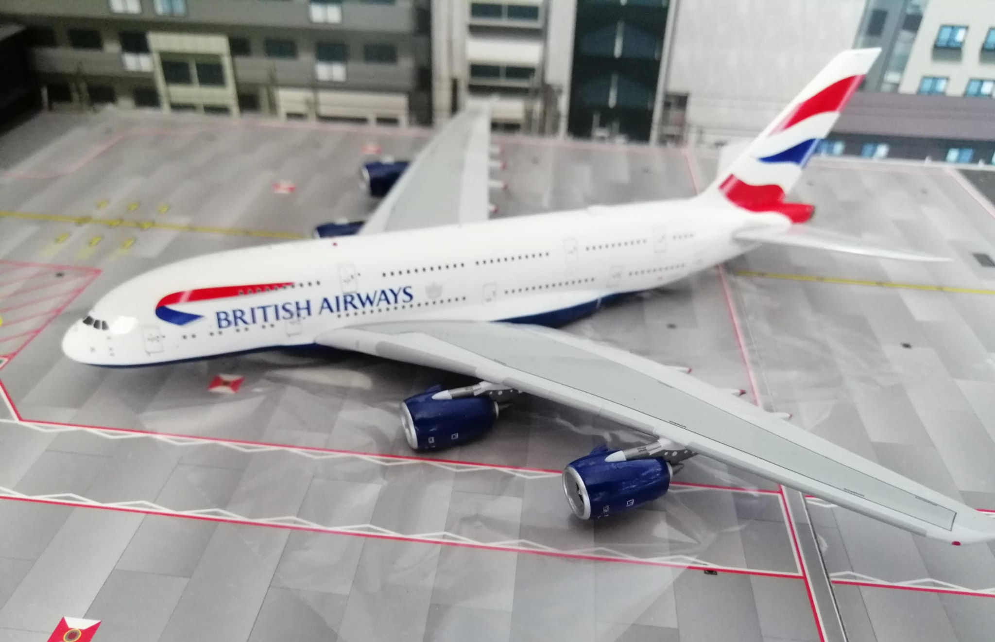 AV400 BRITISH AIRWAYS AIRBUS A380-841 G-XLEJ 1/400