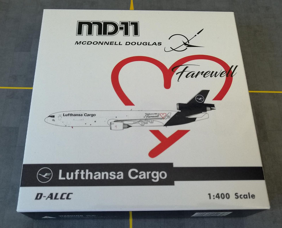 Miniatyrbilde: PHOENIX LUFTHANSA MCDONNELL DOUGLAS MD-11F D- ALCC "FAREWELL LIVERY "  1/400