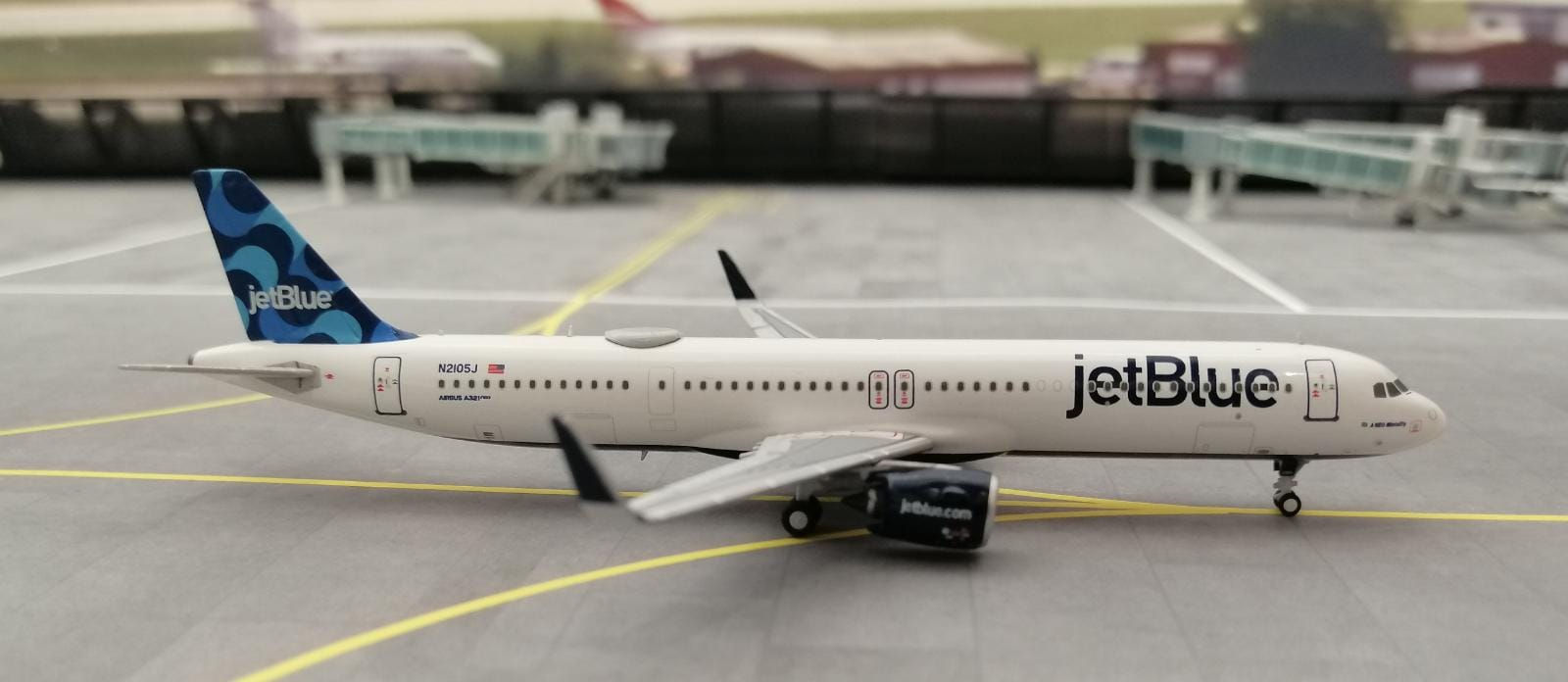 WINGLUX MODELS JETBLUE A321NEO N2105J 1/400