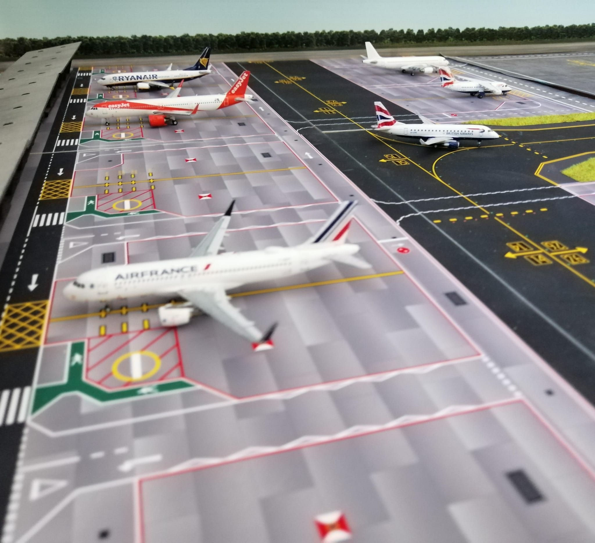 WINGS400 / A4 AIRPORT REGIONAL AIRPORT EXCLUSIVE SET 1/400