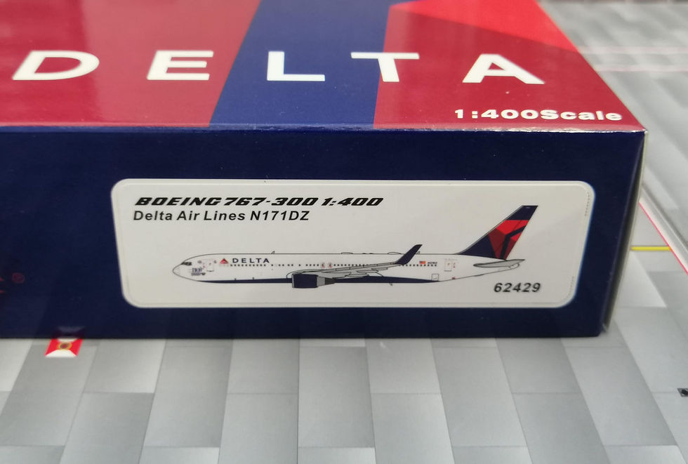 Miniature : PANDA MODELS DELTA AIRLINES BOEING B767-300ER 171DZ 1/400