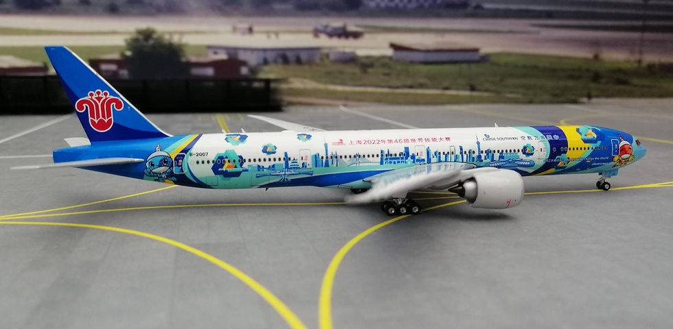 Miniatura: PHOENIX CHINA SOUTHERN B777-300ER B-2007 "WORLD SKILLS SHANGHAI 2022"  1/400