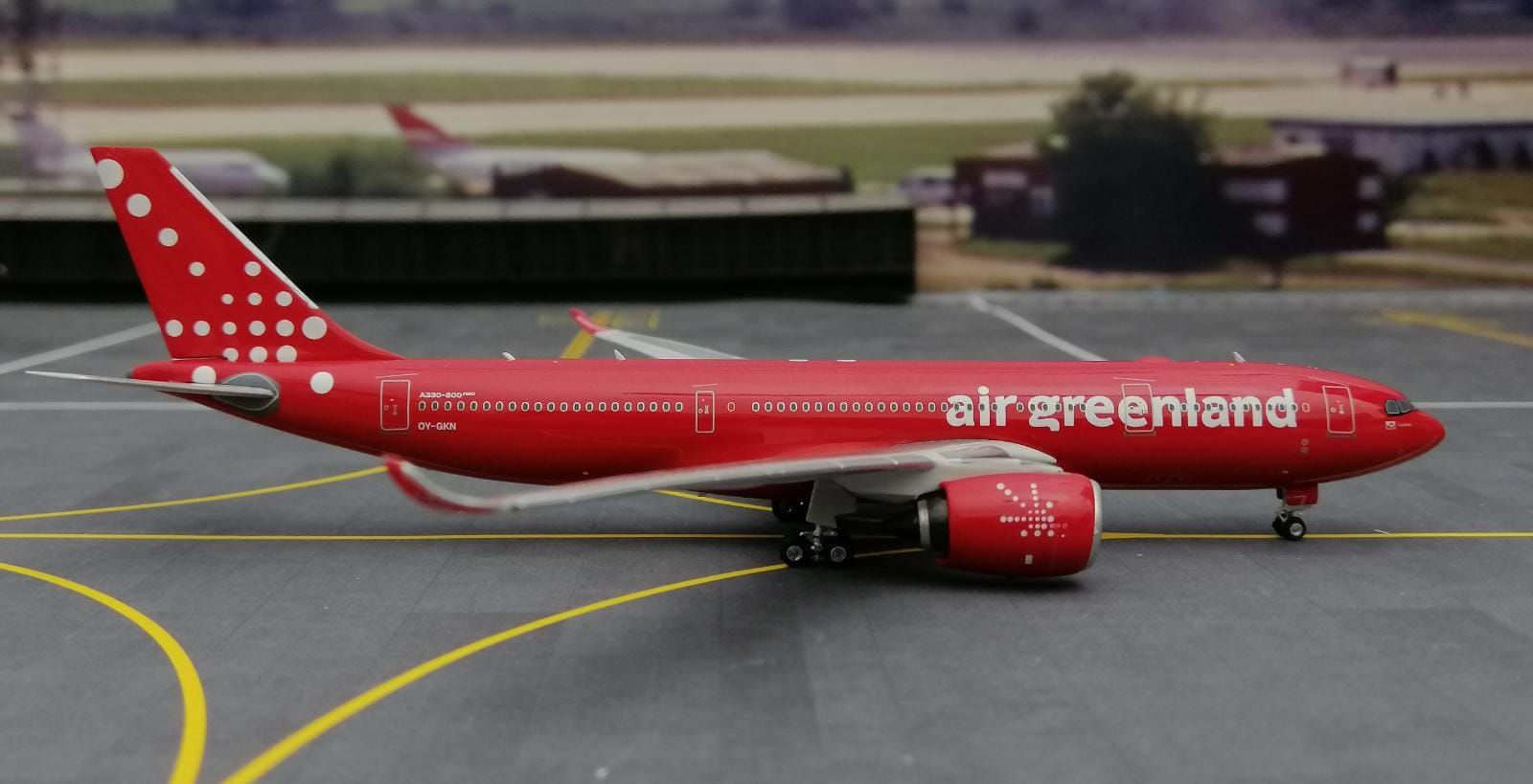 PHOENIX AIR GREENLAND AIRBUS A330-800NEO OY-GKN 1/400