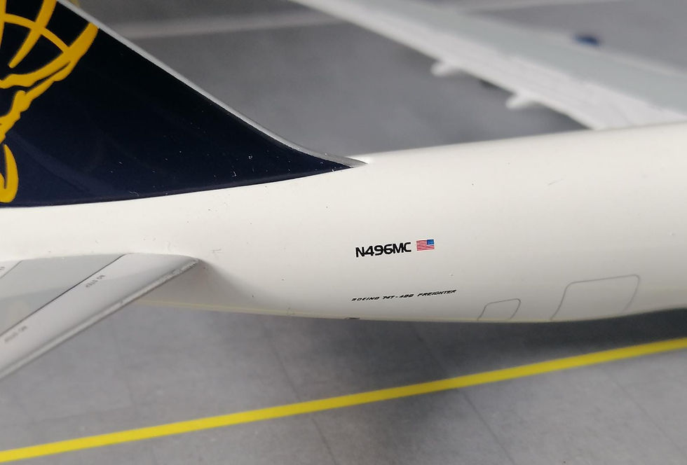 Miniature : BIG BIRD ATLAS AIR BOEING B747-400F N496MC 1/400