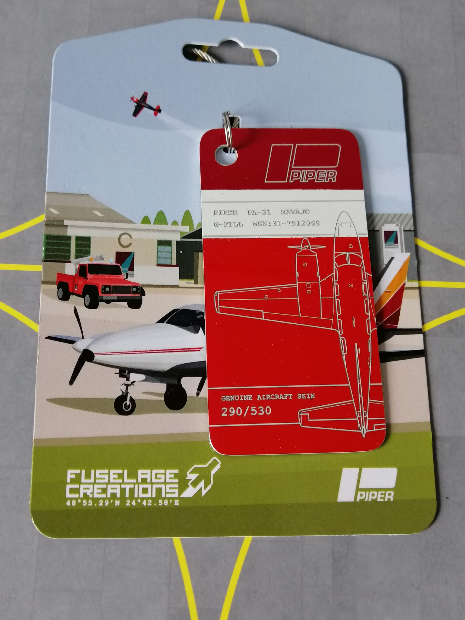 FUSELAGE CREATIONS PIPER PA-31 NAVAJO TRICOLOUR (RED/WHITE/ORANGE) HOR