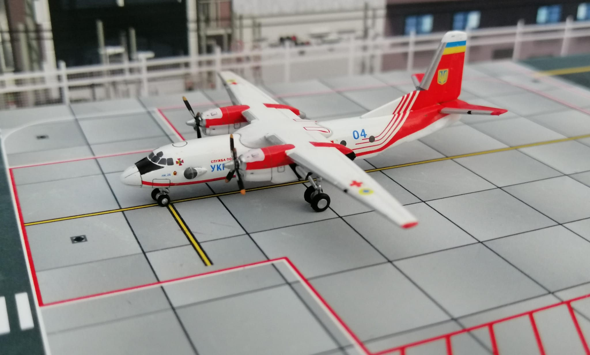 JC WINGS UKRAINE AIR FORCE ANTONOV AN-26 (04) 1/400