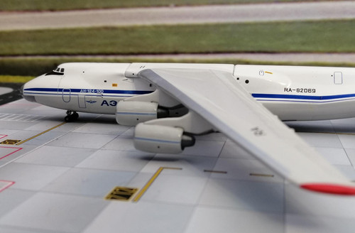 1/400 ジェミニジェッツ アントノフ An-124 RA－82014 1/400 ジェミニジェッツ アントノフ An-124 RA－82014 1/400