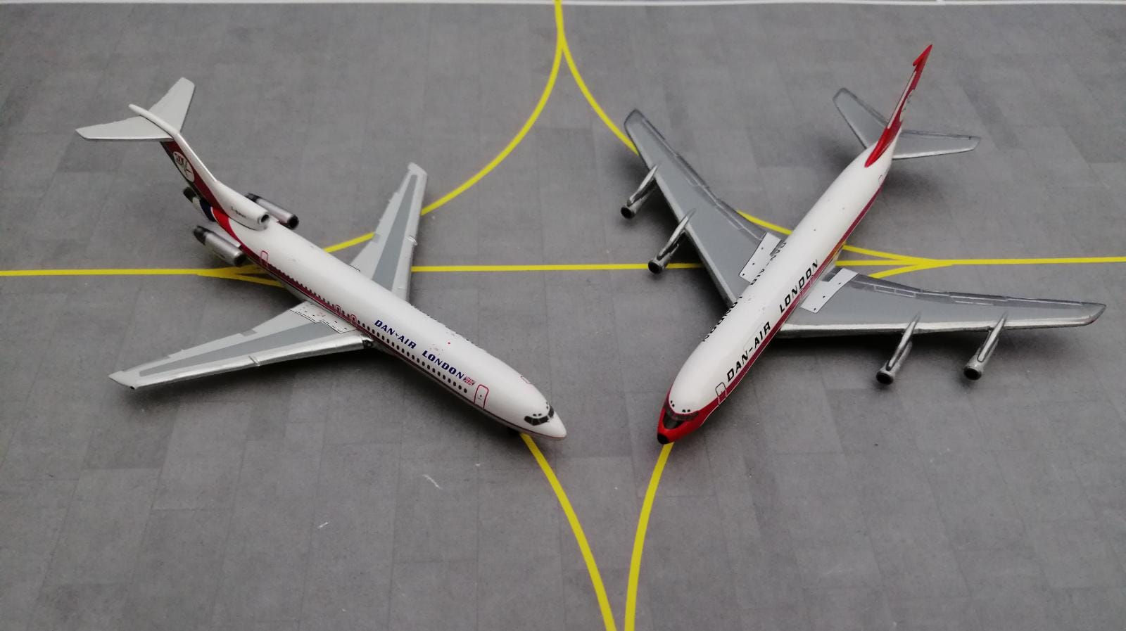 GEMINI JETS DAN-AIR LONDON B707/727 TWINSET G-BHVT/G-BEAF 1/400
