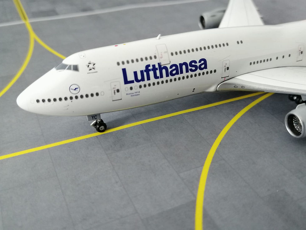 GEMINI JETS LUFTHANSA BOEING B747-8 D-ABYC  1/400