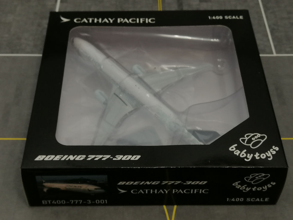 Thumbnail: INFLIGHT400 CATHAY PACIFIC BOEING B777-300 B-HNK  1/400