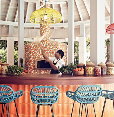 finolhu-maldives-pizza-counter.jpg