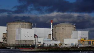 Comienzan a desmantelar central nuclear más antigua de Francia