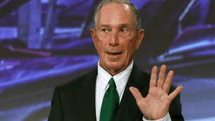 Twitter suspende 70 cuentas a favor de Bloomberg
