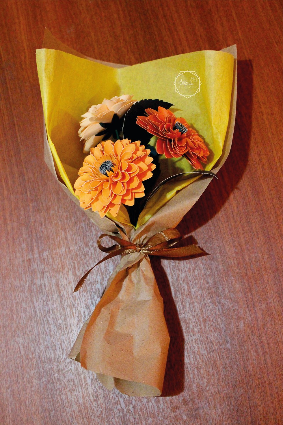Miniatura: Ramos de flores Dahlias de papel