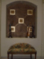 Niche with gold leaf and medallions