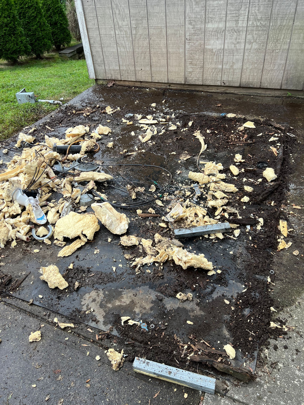 Hot tub Removal, Coastal junk removal. Fall River, New Bedford, Dartmouth, MA, Seeking, Providence, East Providence, Taunton, Cape Cod, Plymouth, Bristol County, Plymouth County, Providence County, Newport County, Barnstable County.