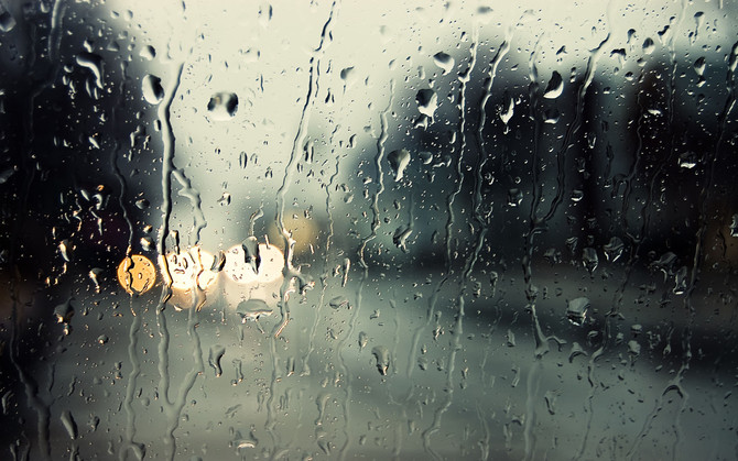 尋晚香港狂風暴雨…