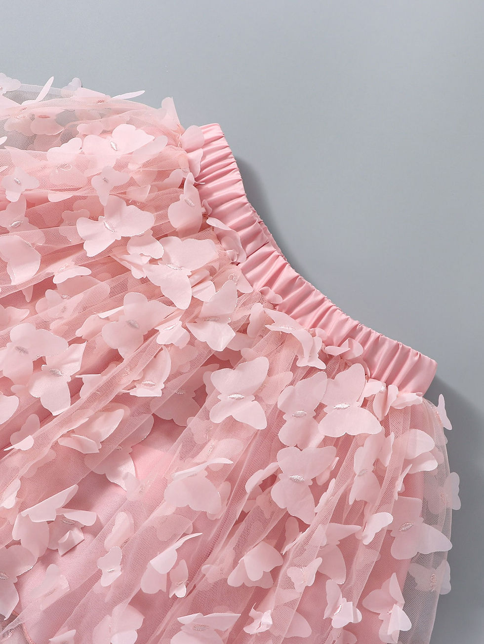 الصورة المصغرة: للبنات الصغار عقدة الفراشة أمامية لباس علوي كامي و فراشة مزين شبكة تنورة