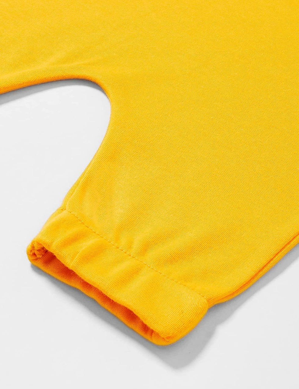 الصورة المصغرة:  بدلة رياضية سفلية للجنسين للأطفال