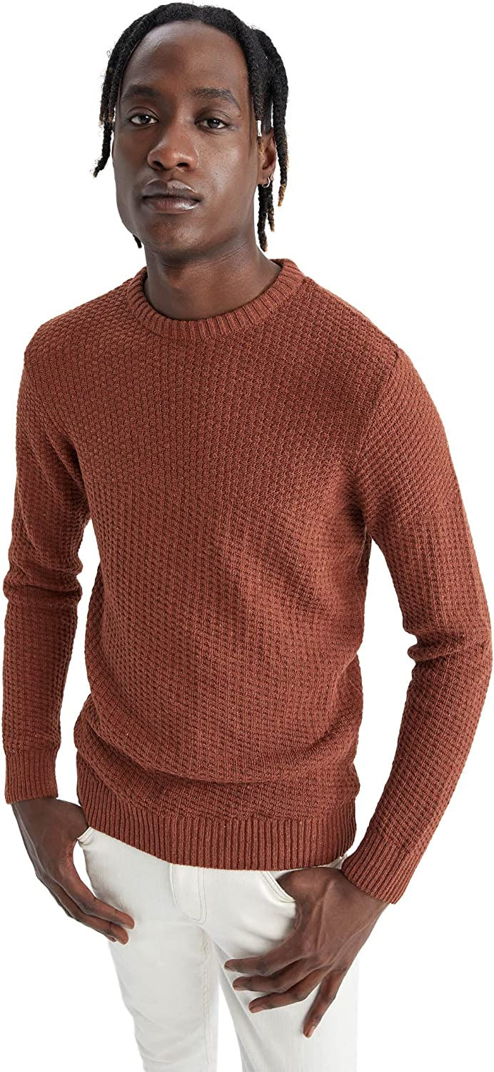 الصورة المصغرة:  سترة ضيقة بياقة مستديرة للرجال