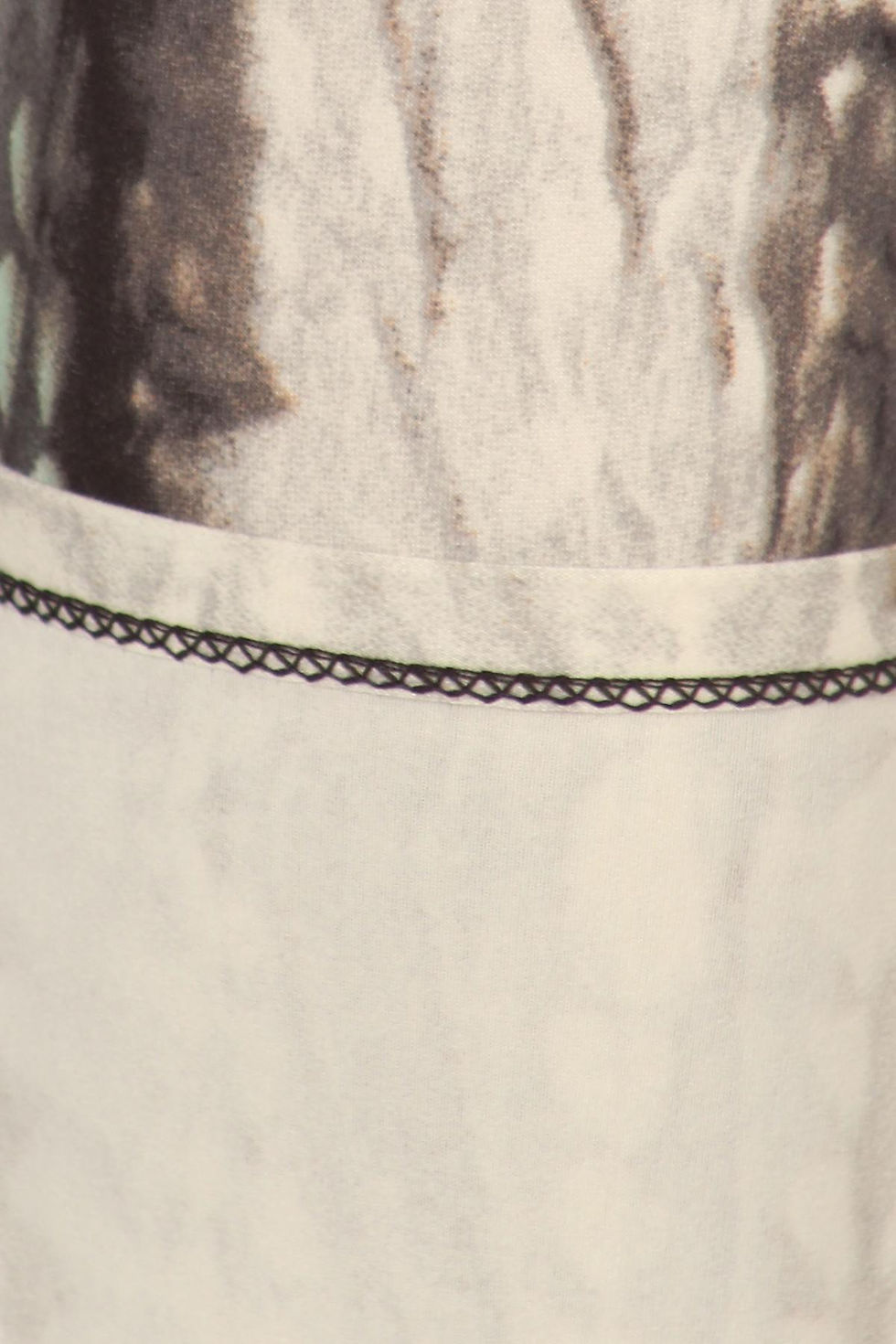 Thumbnail: Snake Scales Printed, High Waisted Leggings In Fitted Style With Elastic Wai...
