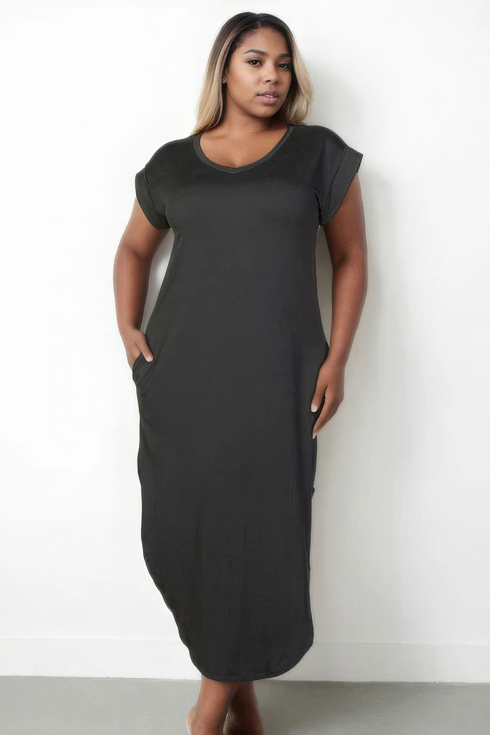 Thumbnail: Plus Size Hidden Pocket Batwing Sleeve V Neck Long Dress