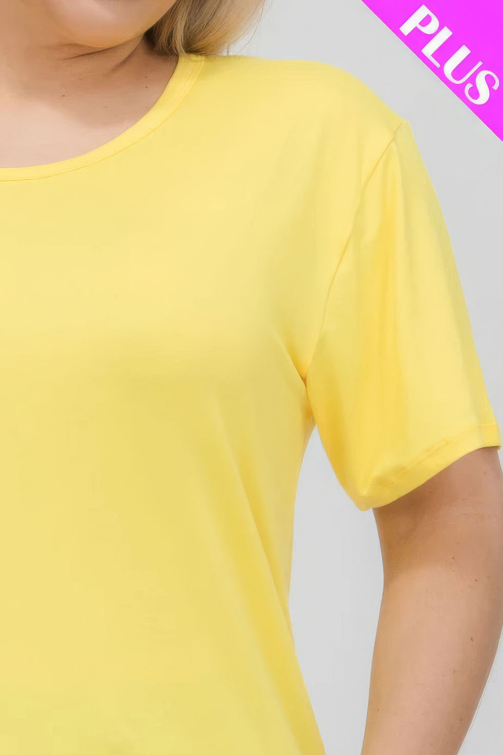 Thumbnail: Plus Size Basic Short Sleeve T-shirt