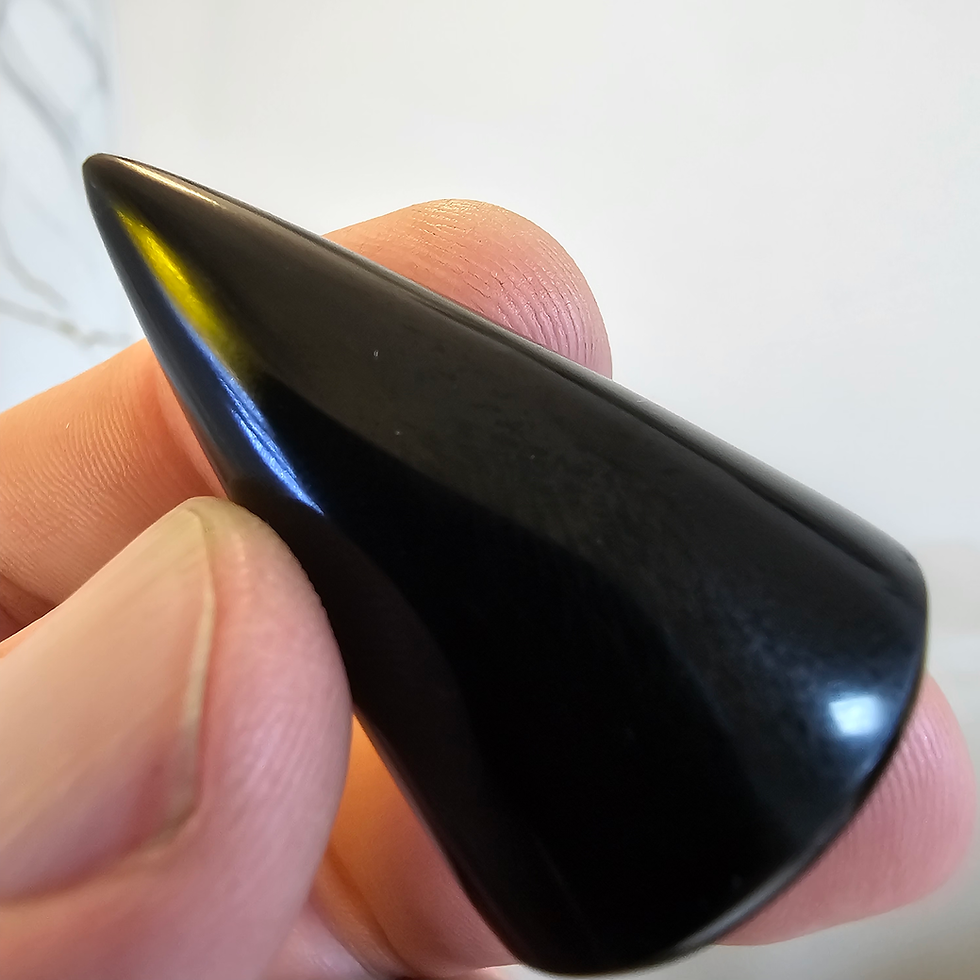 Miniatura: Cone em obsidiana 