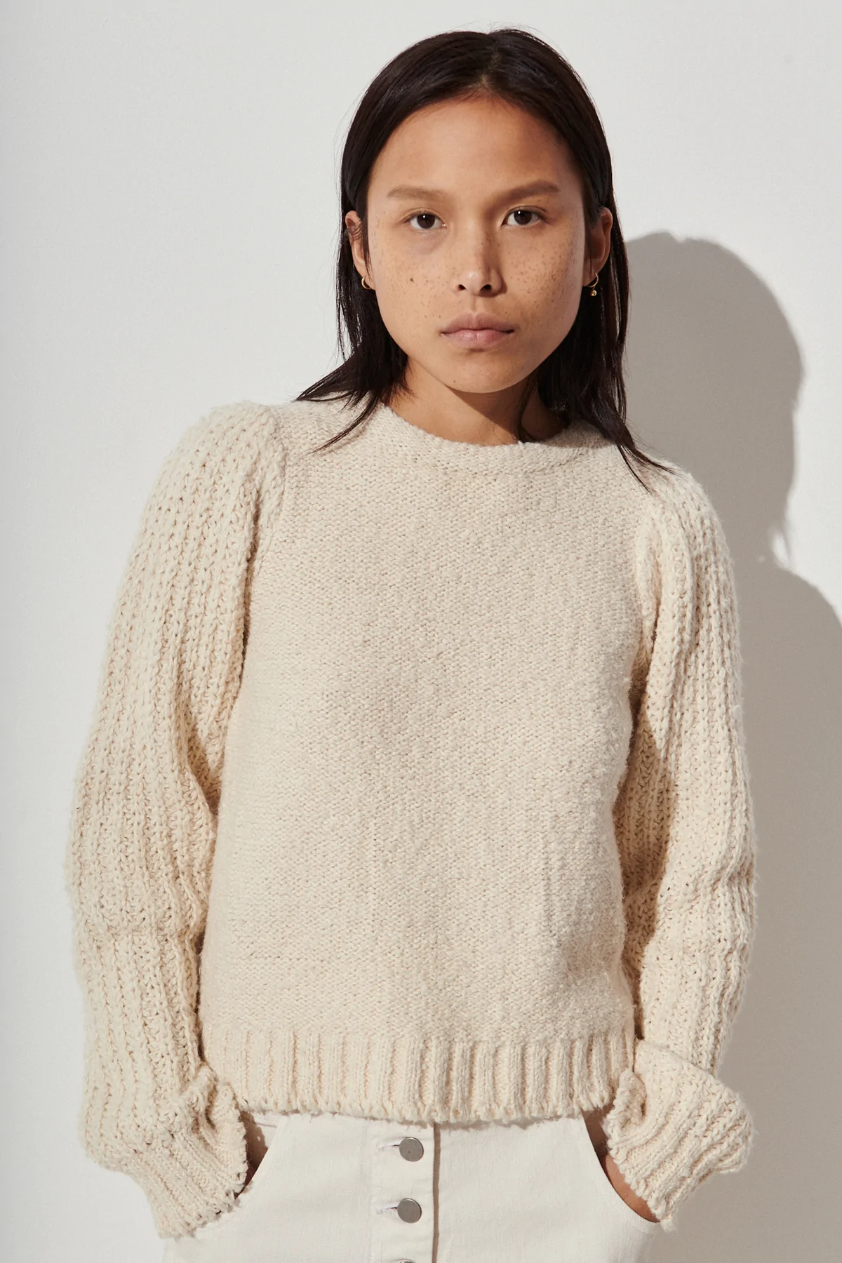 rachel-comey-pull-creme.webp