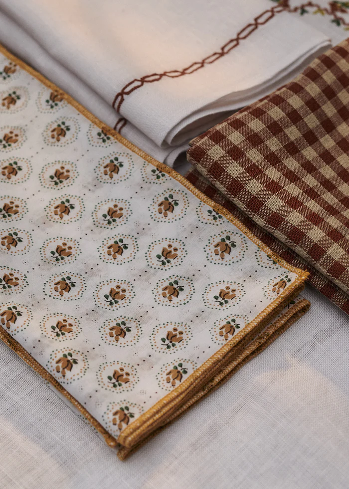 nappes variées  caramel london