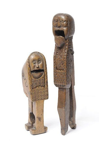 casse-noix en bois sculptés