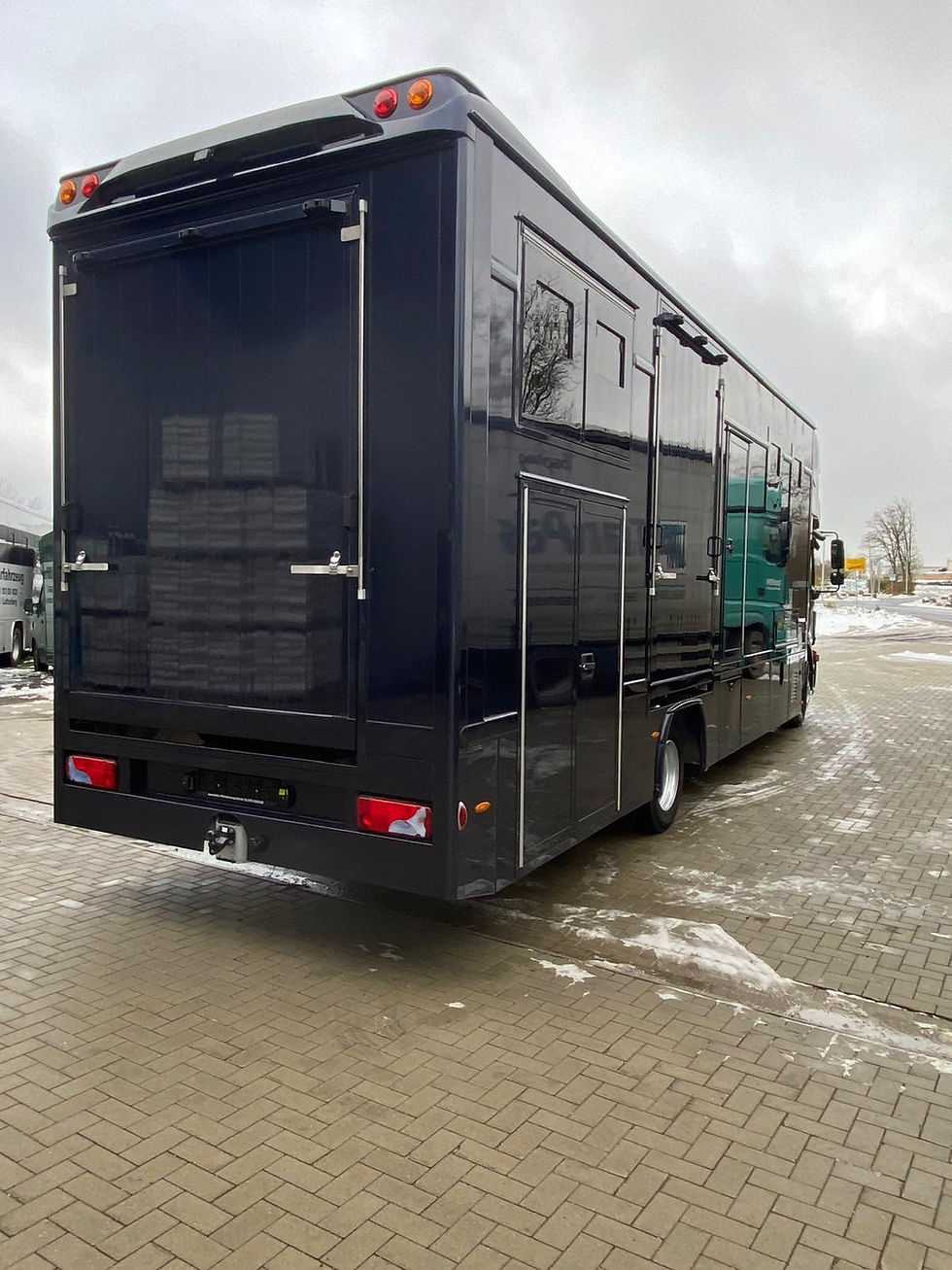 Thumbnail: MAN 12.290 TGM, 290 hp, 14.2 tons, new body - MaFa