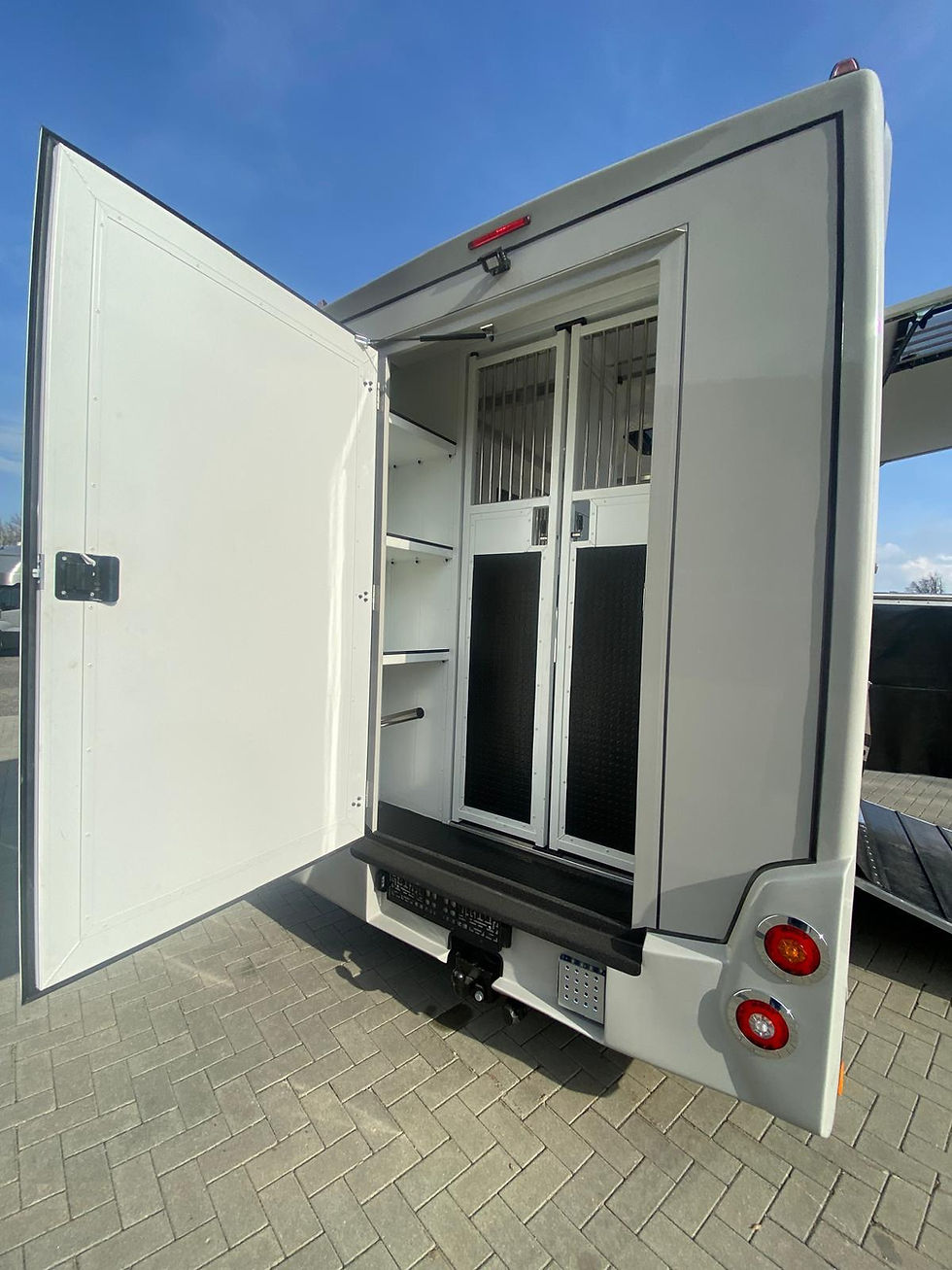 Miniaturbild: Toyota Pferdetransporter 1-2 Pf., 3,5t, 2024, 120 ps, Aufbau Neu