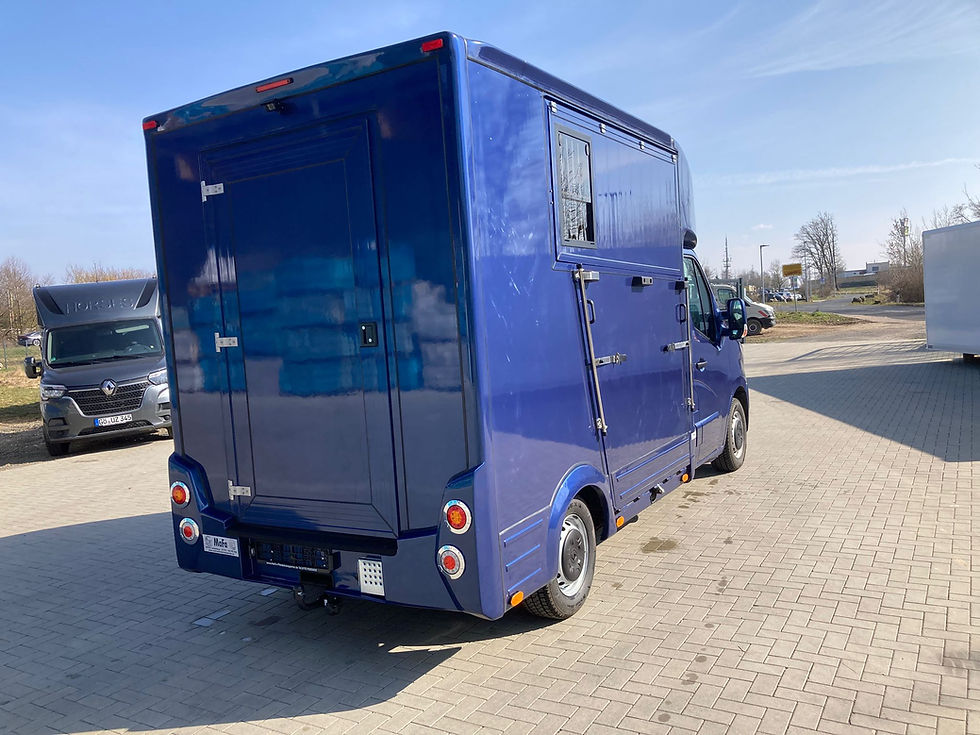 Thumbnail: Renault Pferdetransporter 1-2 Pf., 3,5t, 2023, 150 ps, Aufbau Neu