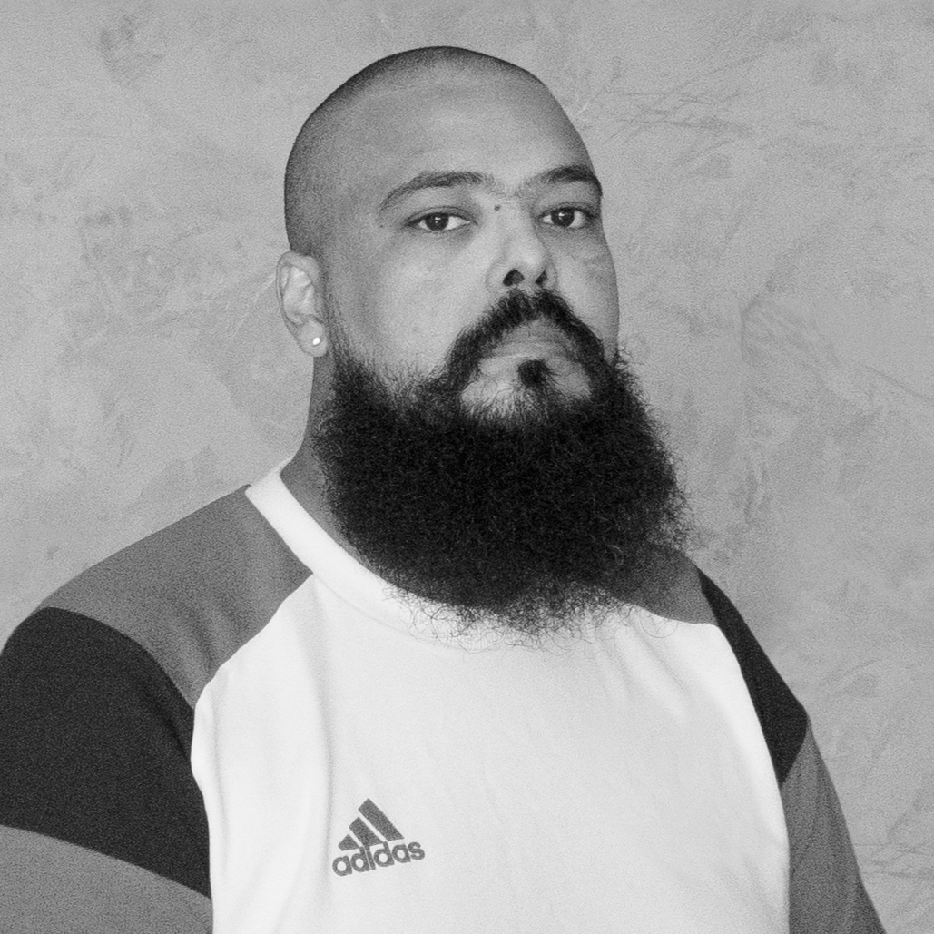 Linkedin Icon PB 1x1_edited.jpg