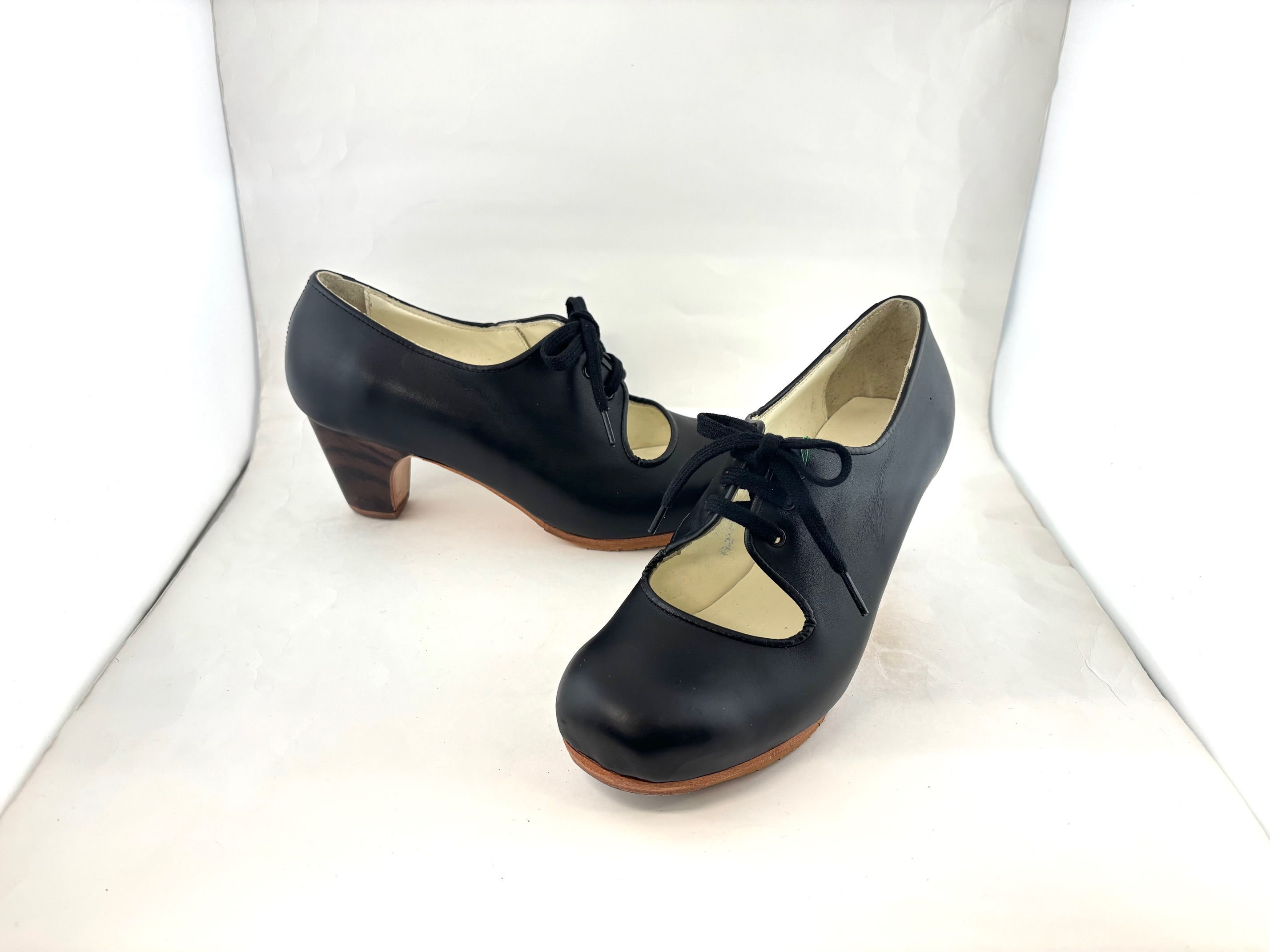 37.0　細幅　カルメン　表革　黒　クラシコ　5cm　木目　28498