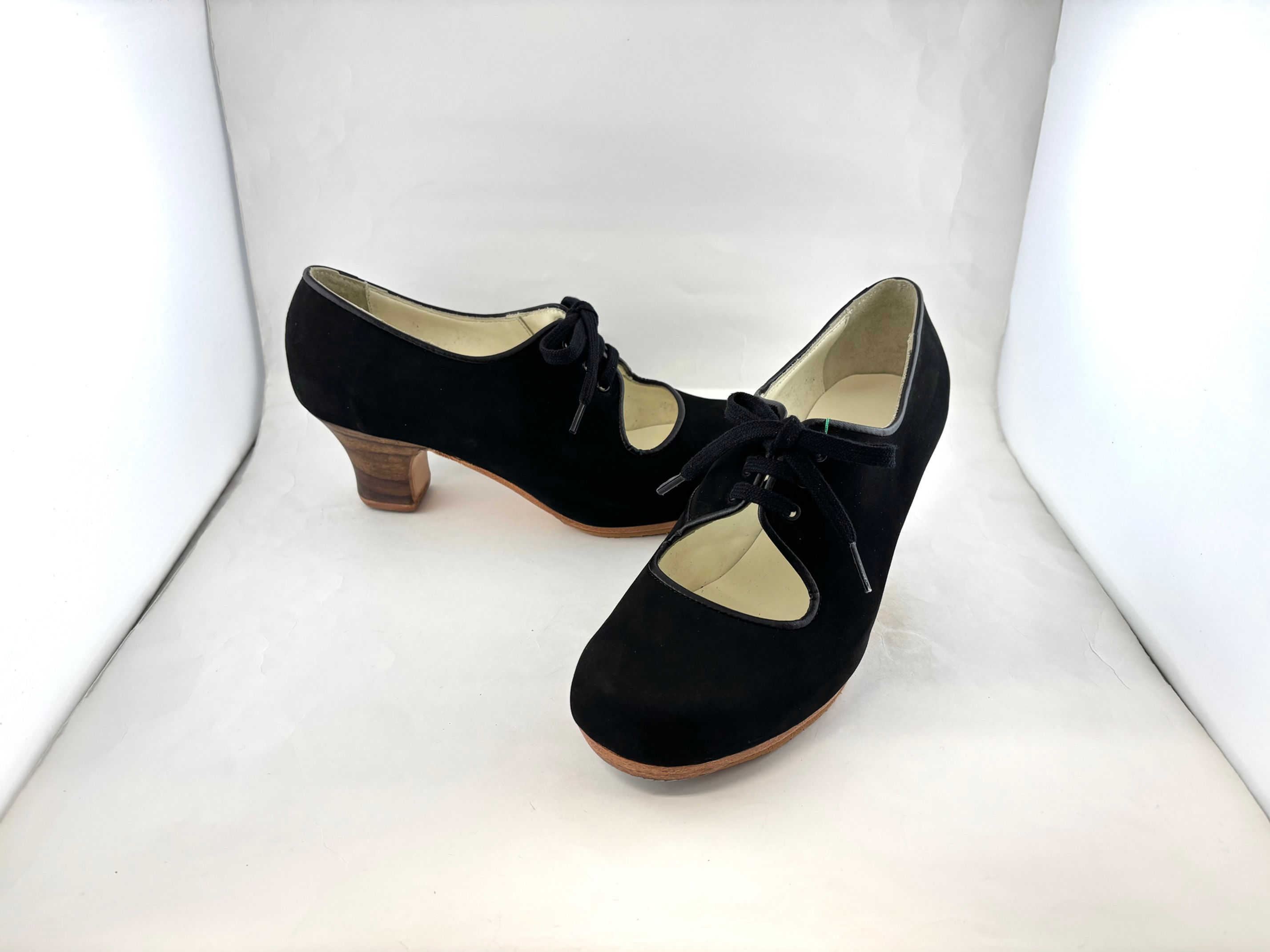 37.5　細幅　カルメン　ヌバック　黒　カレーテ　5cm　木目　28502