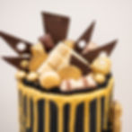 Thumbnail: Drip Cake with Chocolate Shards and Chocolates