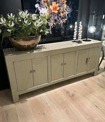 Oud Chinees dressoir A108