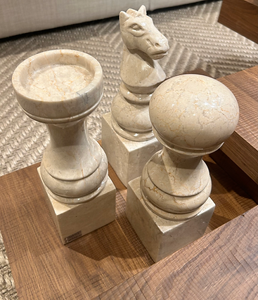 Set van 3 schaakstukken 