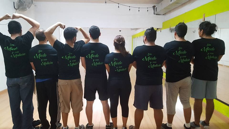 Miniatura: Playeras con nombre y logo