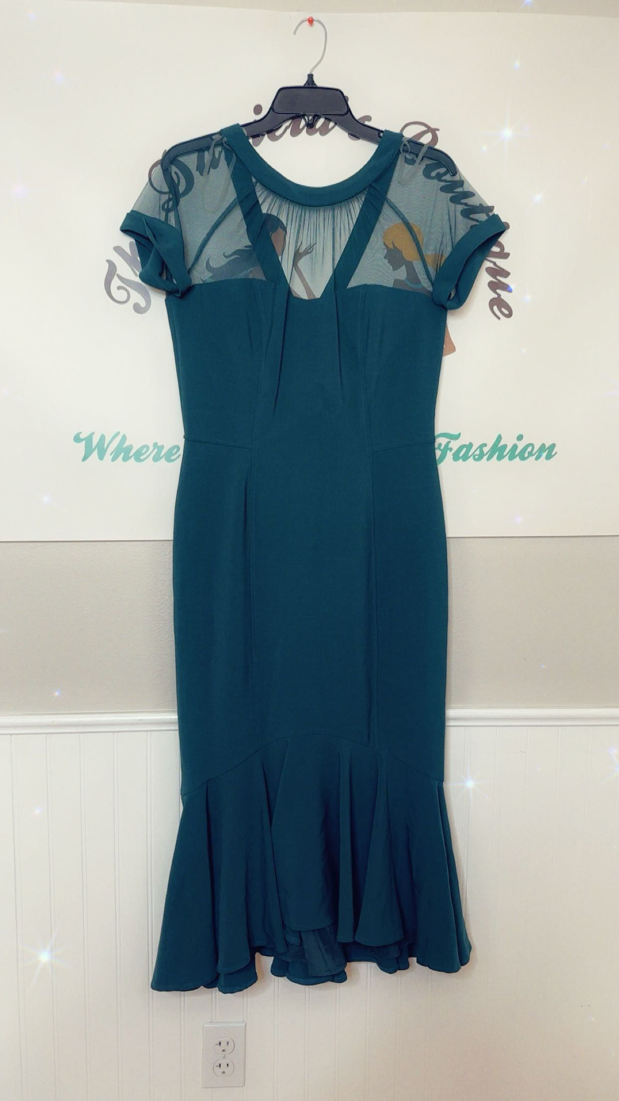 Illusion mesh green evening dress 
